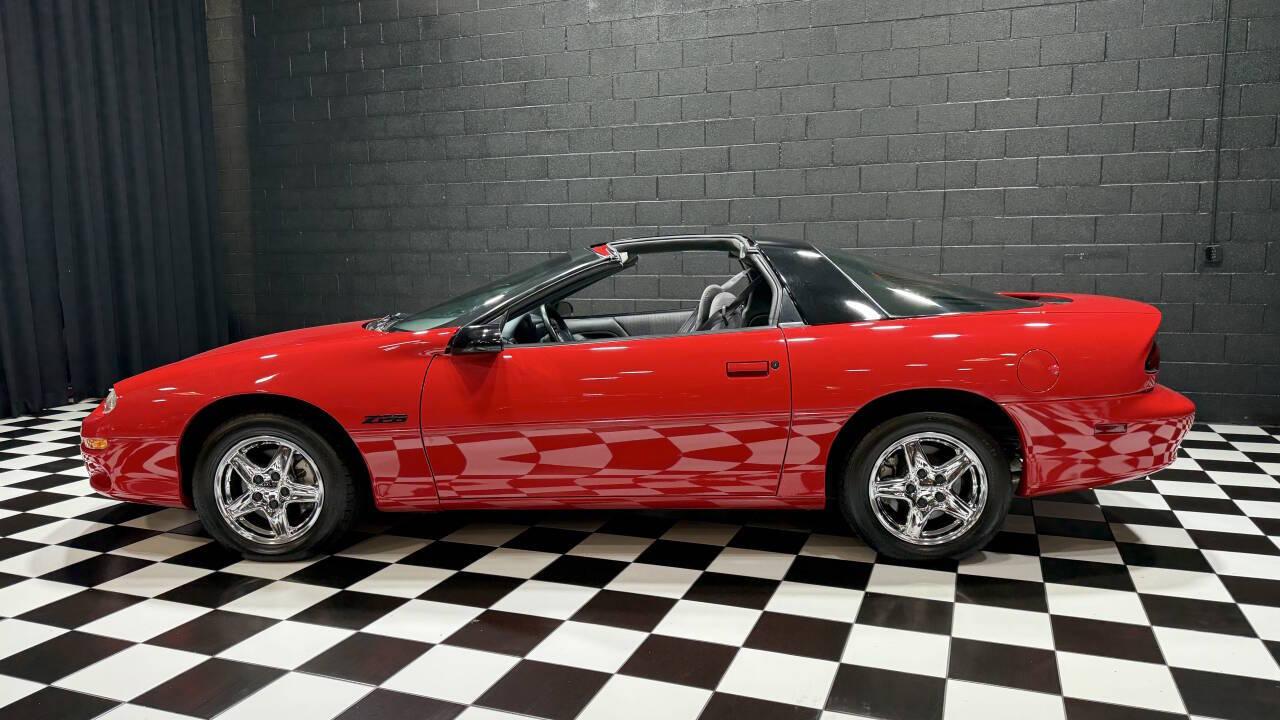 1998 Chevrolet Camaro 32