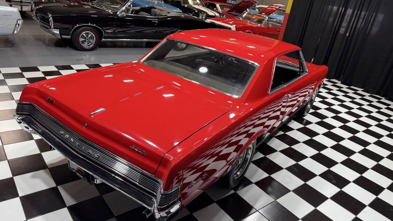 1965 Pontiac GTO 44