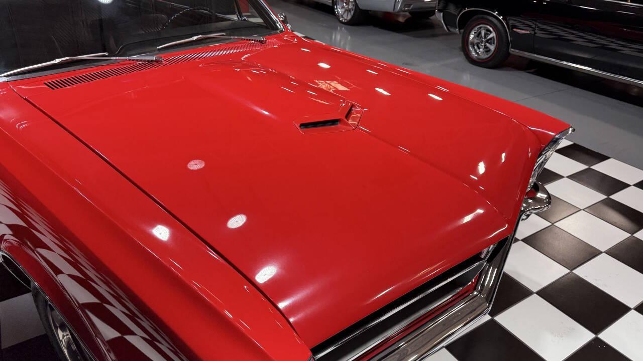 1965 Pontiac GTO 130