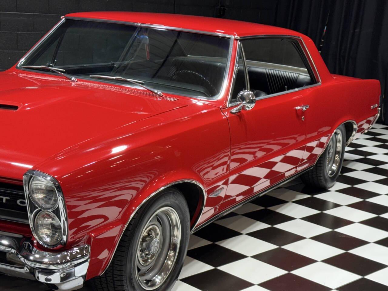 1965 Pontiac GTO 23