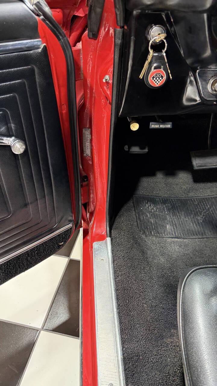 1965 Pontiac GTO 222