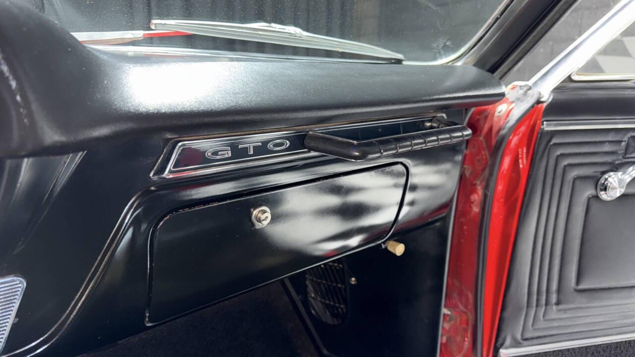 1965 Pontiac GTO 226