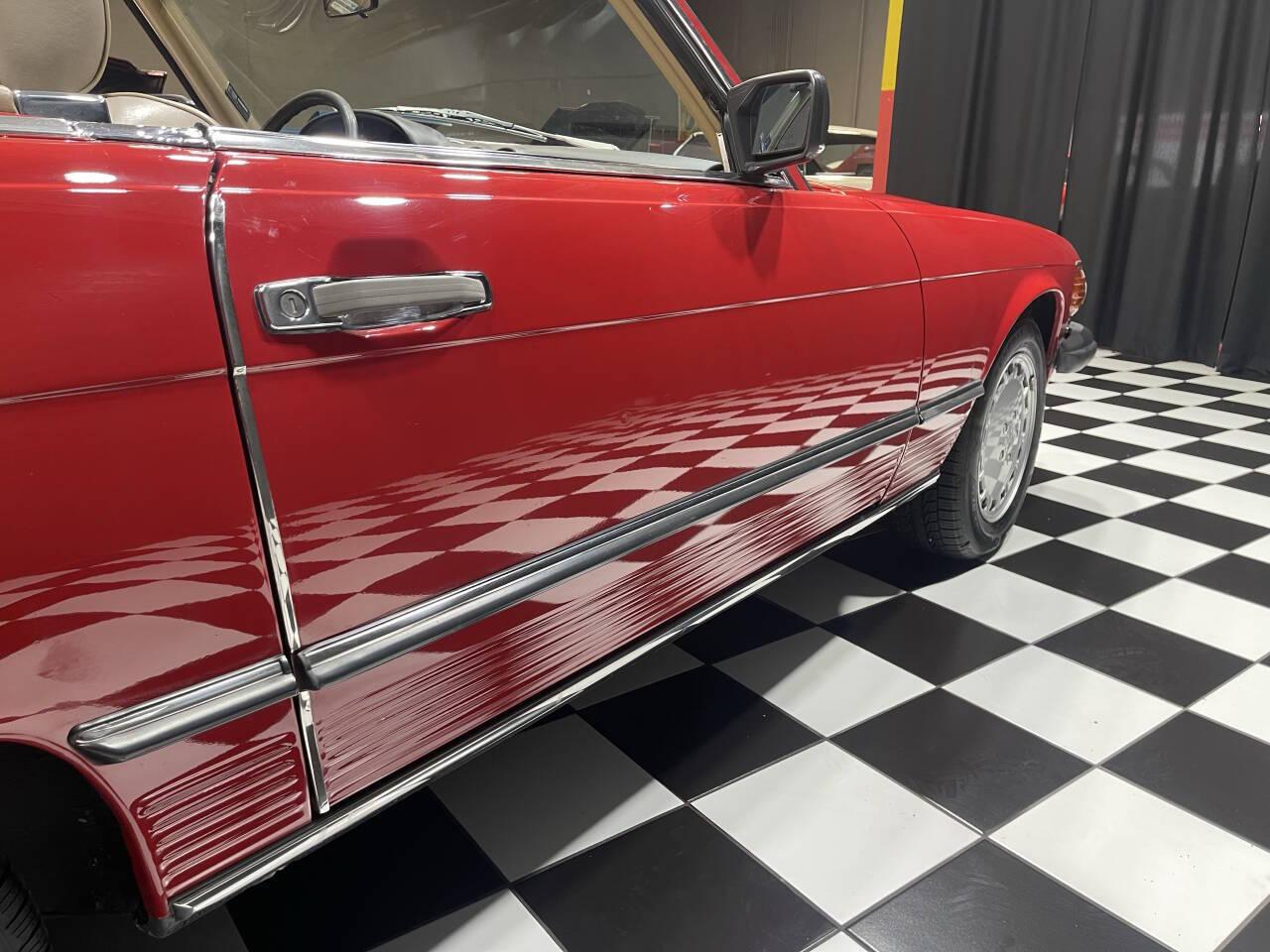 1989 Mercedes-Benz 560SL 124