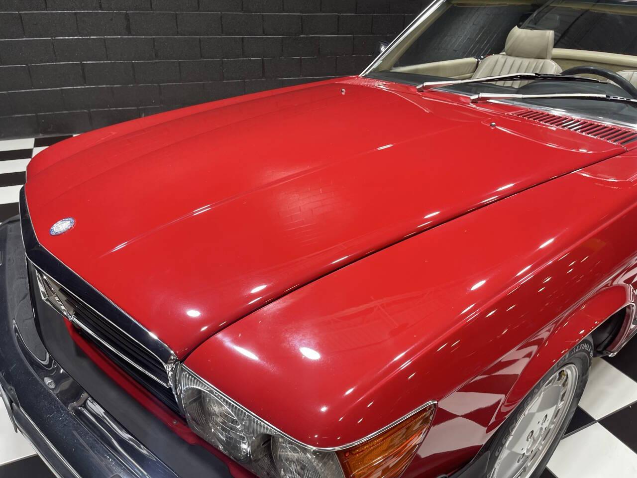 1989 Mercedes-Benz 560SL 136