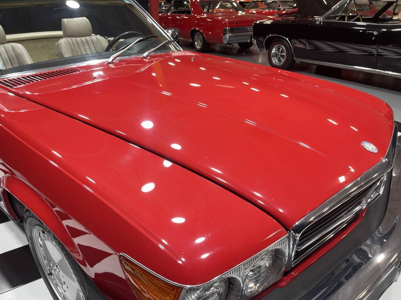 1989 Mercedes-Benz 560SL 144