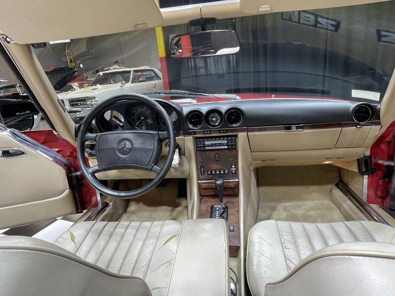 1989 Mercedes-Benz 560SL 232
