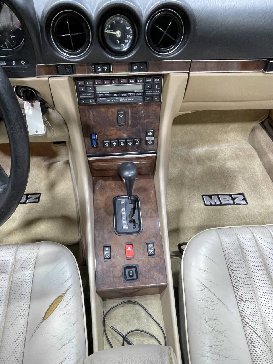 1989 Mercedes-Benz 560SL 269
