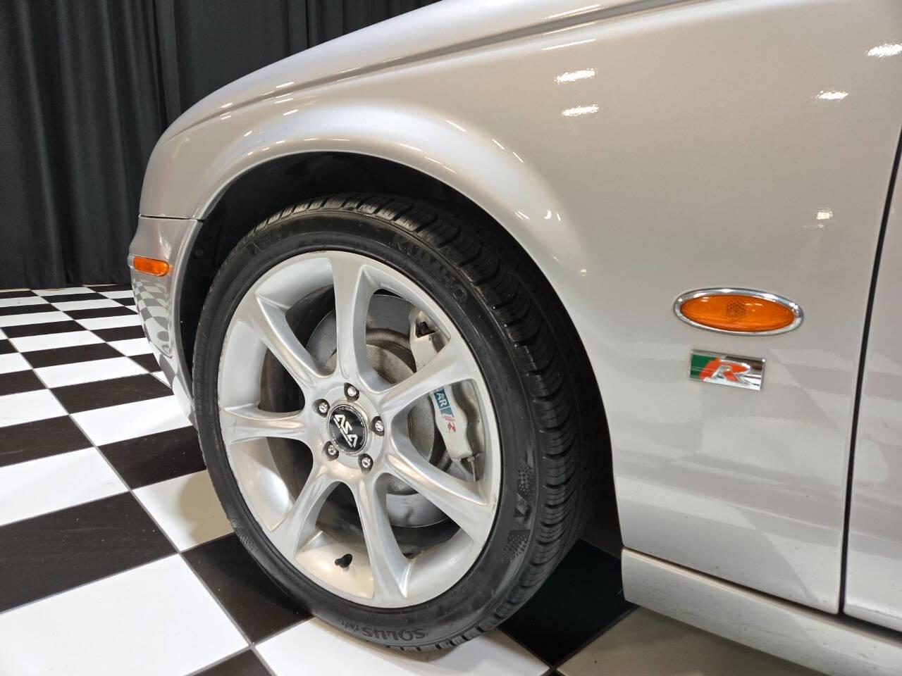 2005 Jaguar S-Type R 12