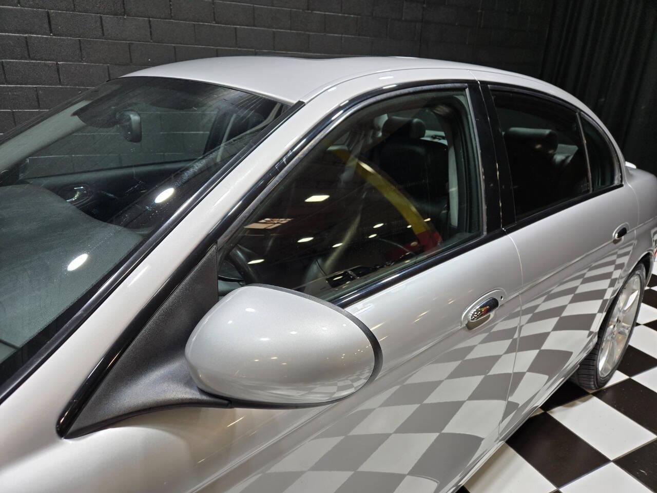 2005 Jaguar S-Type R 17