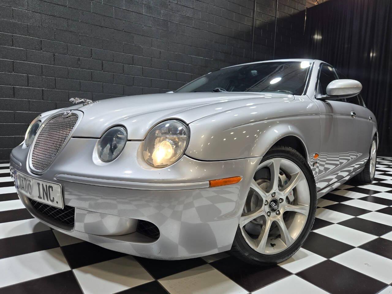 2005 Jaguar S-Type R 2