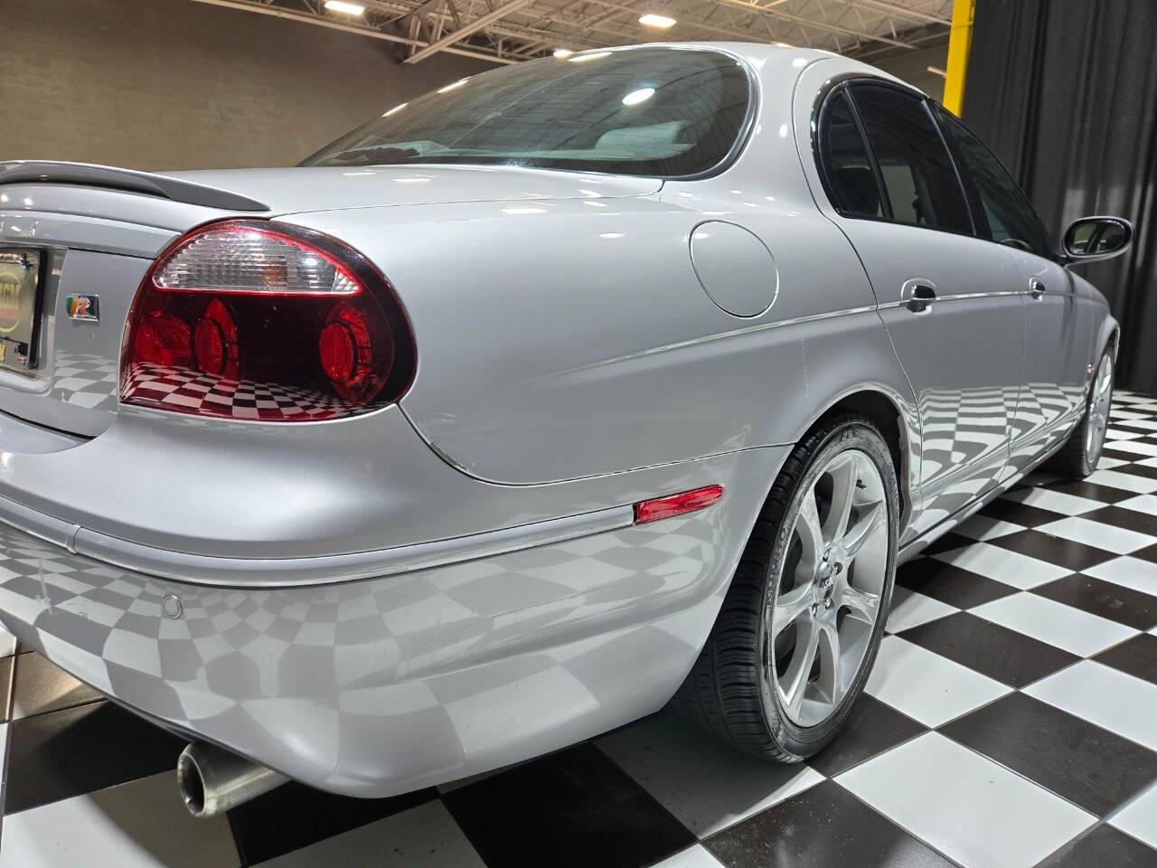 2005 Jaguar S-Type R 30