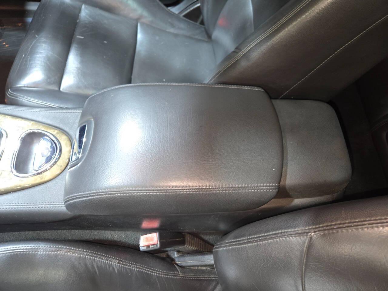 2005 Jaguar S-Type R 71