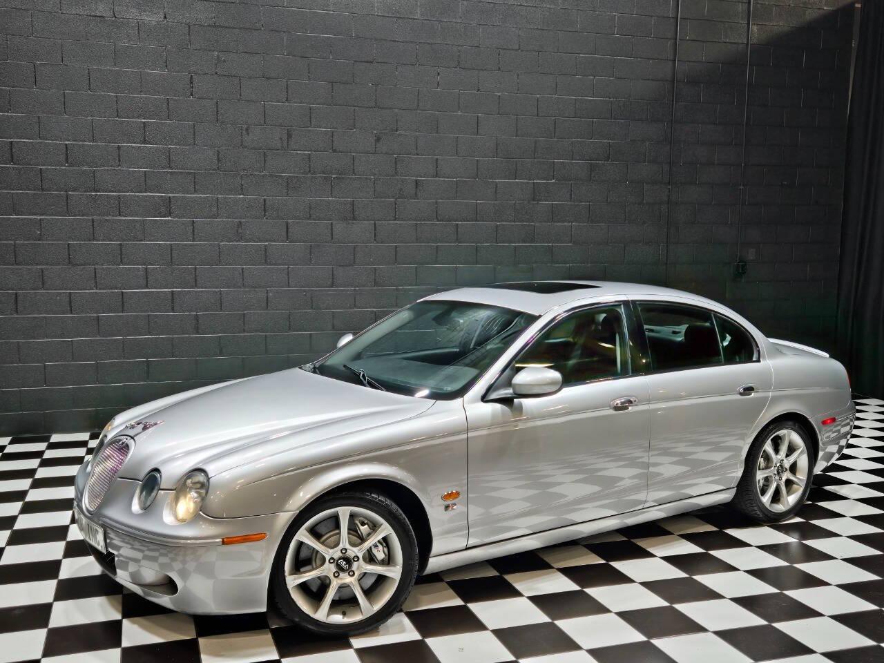 2005 Jaguar S-Type R 83