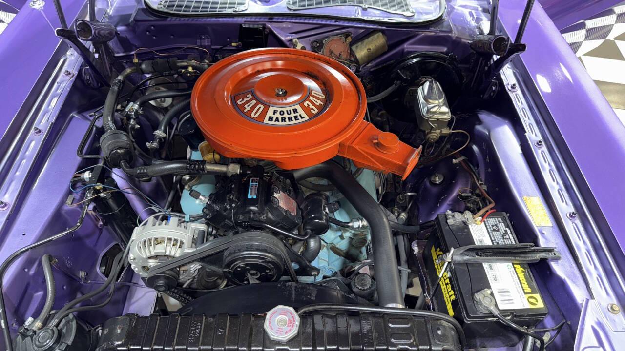 1972 Dodge Challenger 14