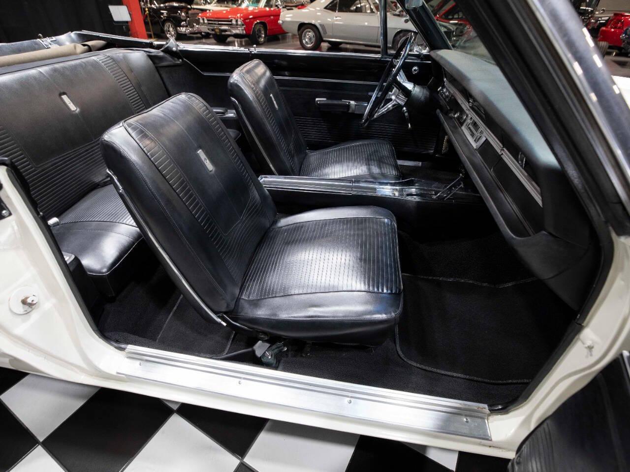 1967 Dodge Dart 112