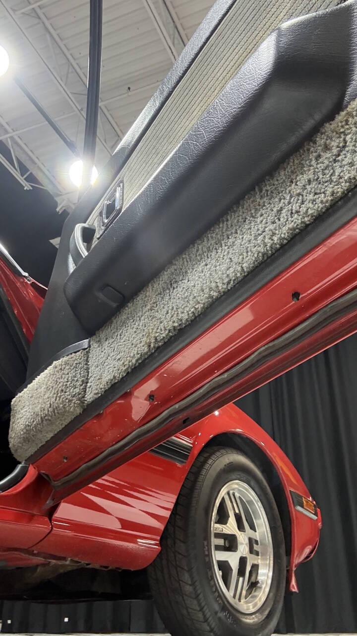 1985 Mazda RX-7 104