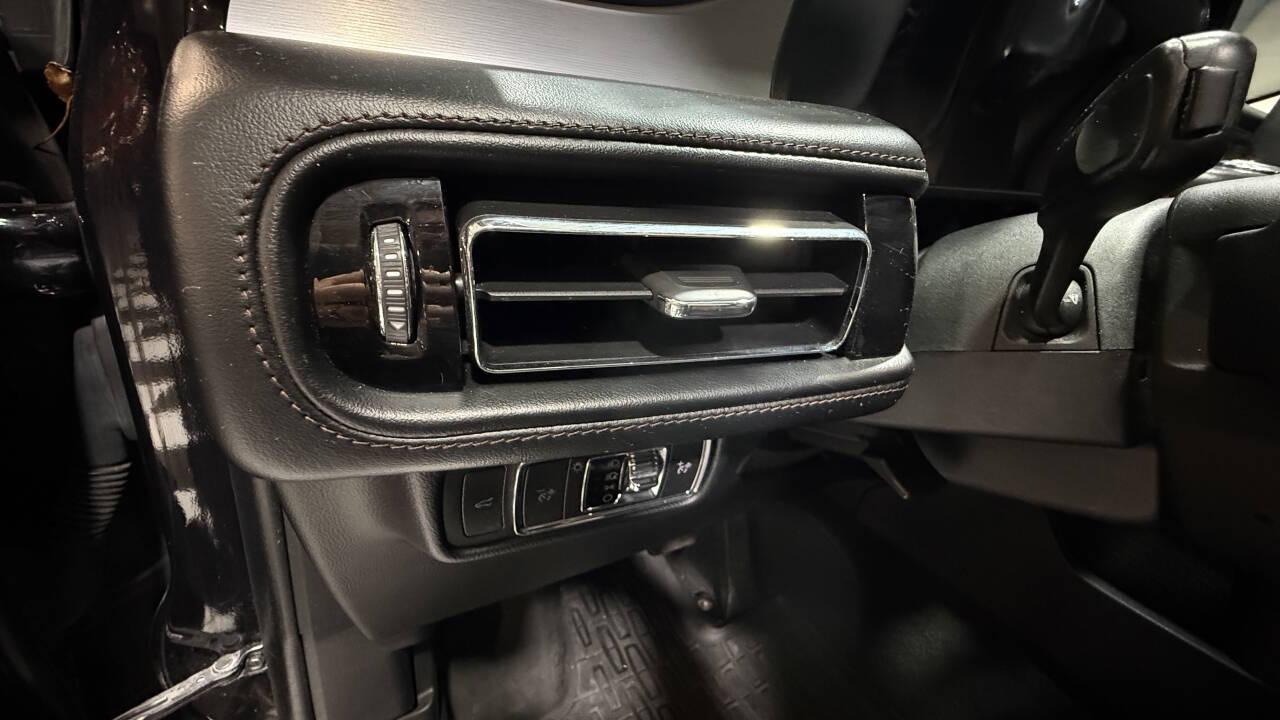 2021 Lincoln Aviator 171