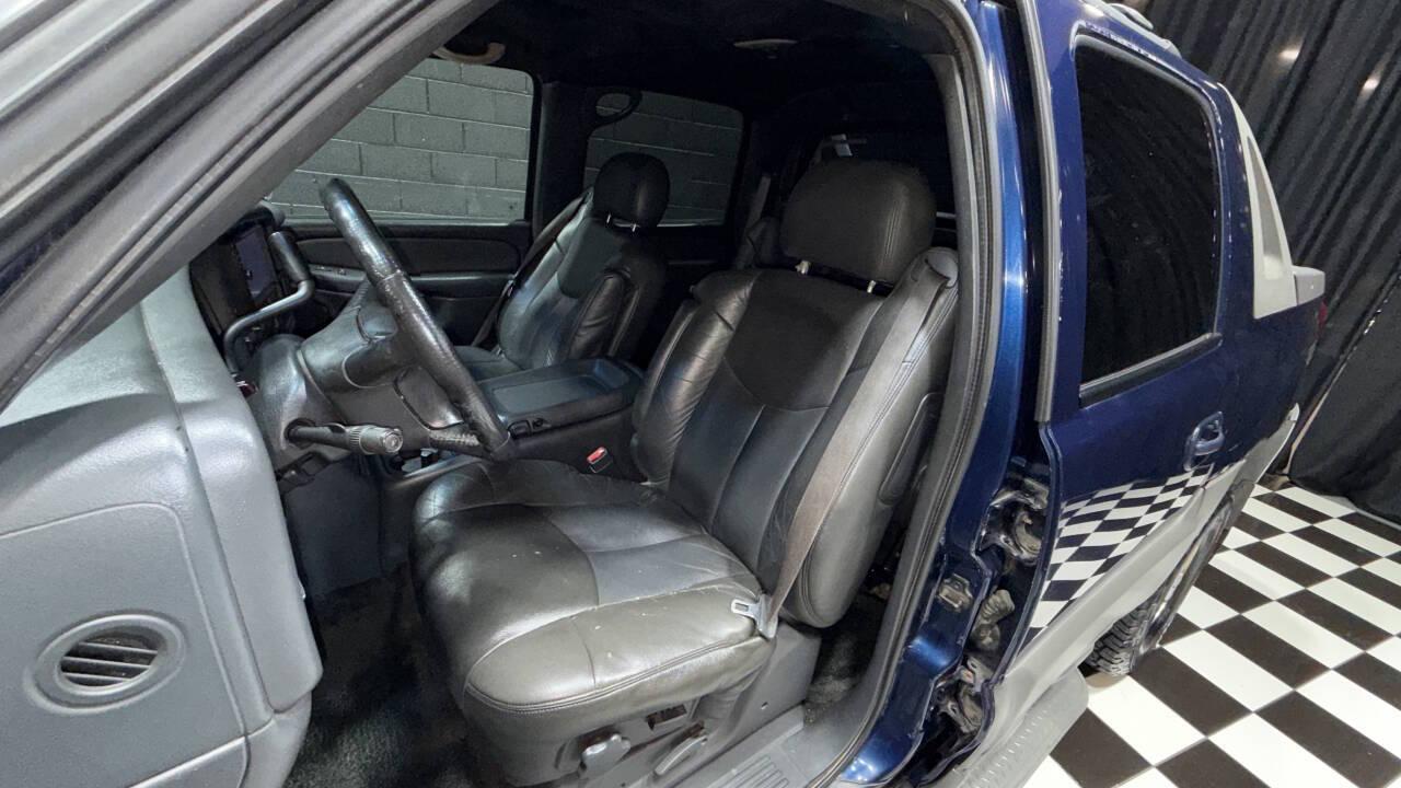 2002 Chevrolet Avalanche 42