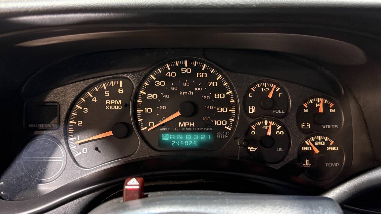 2002 Chevrolet Avalanche 43