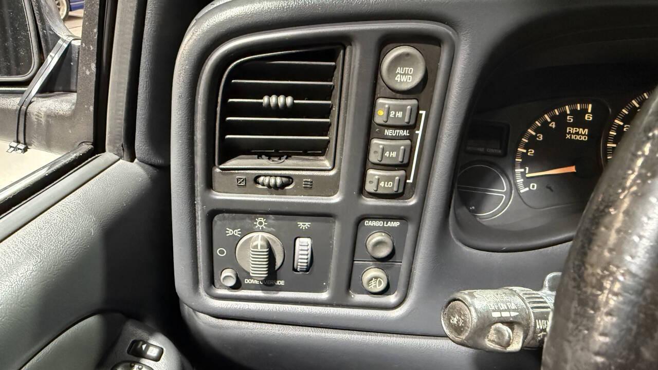 2002 Chevrolet Avalanche 45