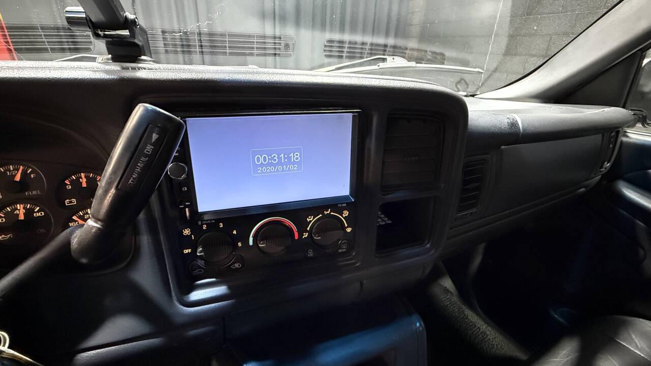 2002 Chevrolet Avalanche 47