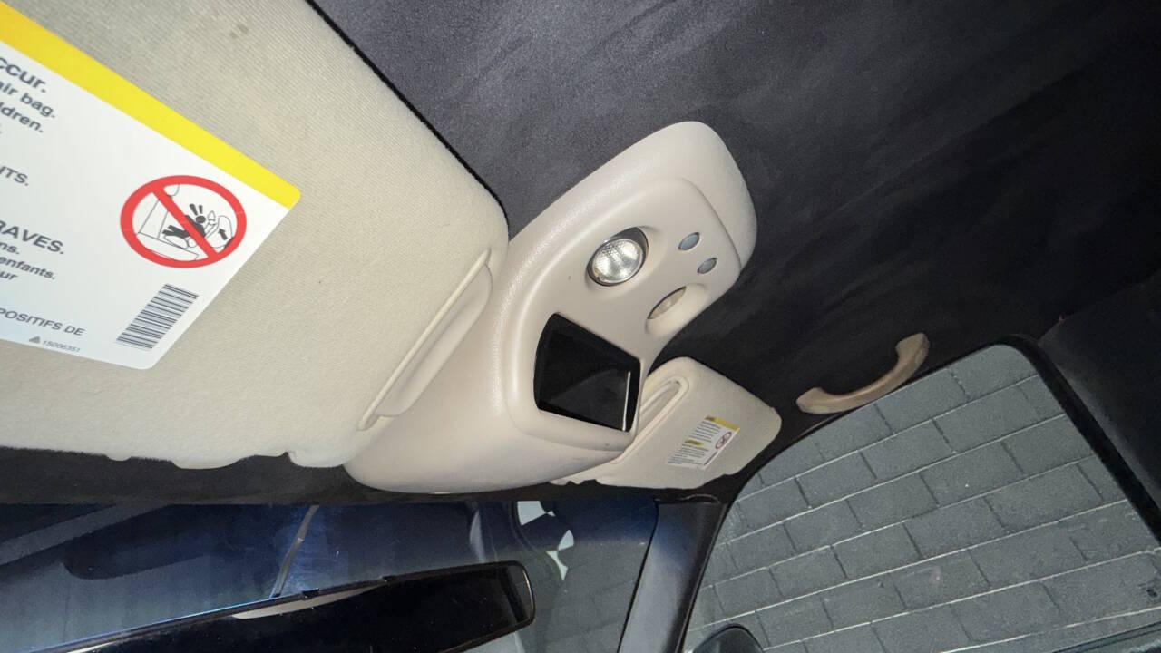 2002 Chevrolet Avalanche 53