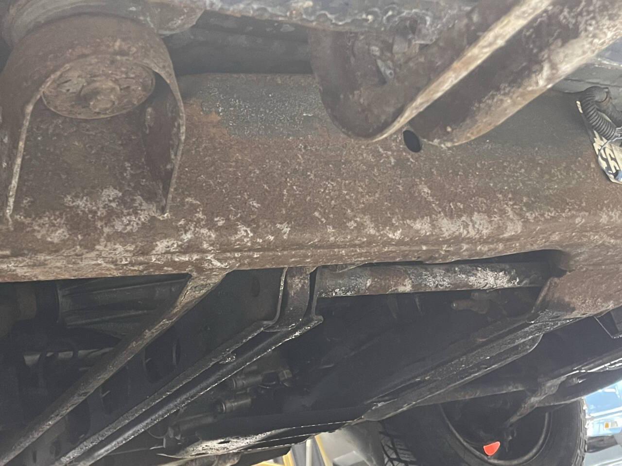 2002 Chevrolet Avalanche 63