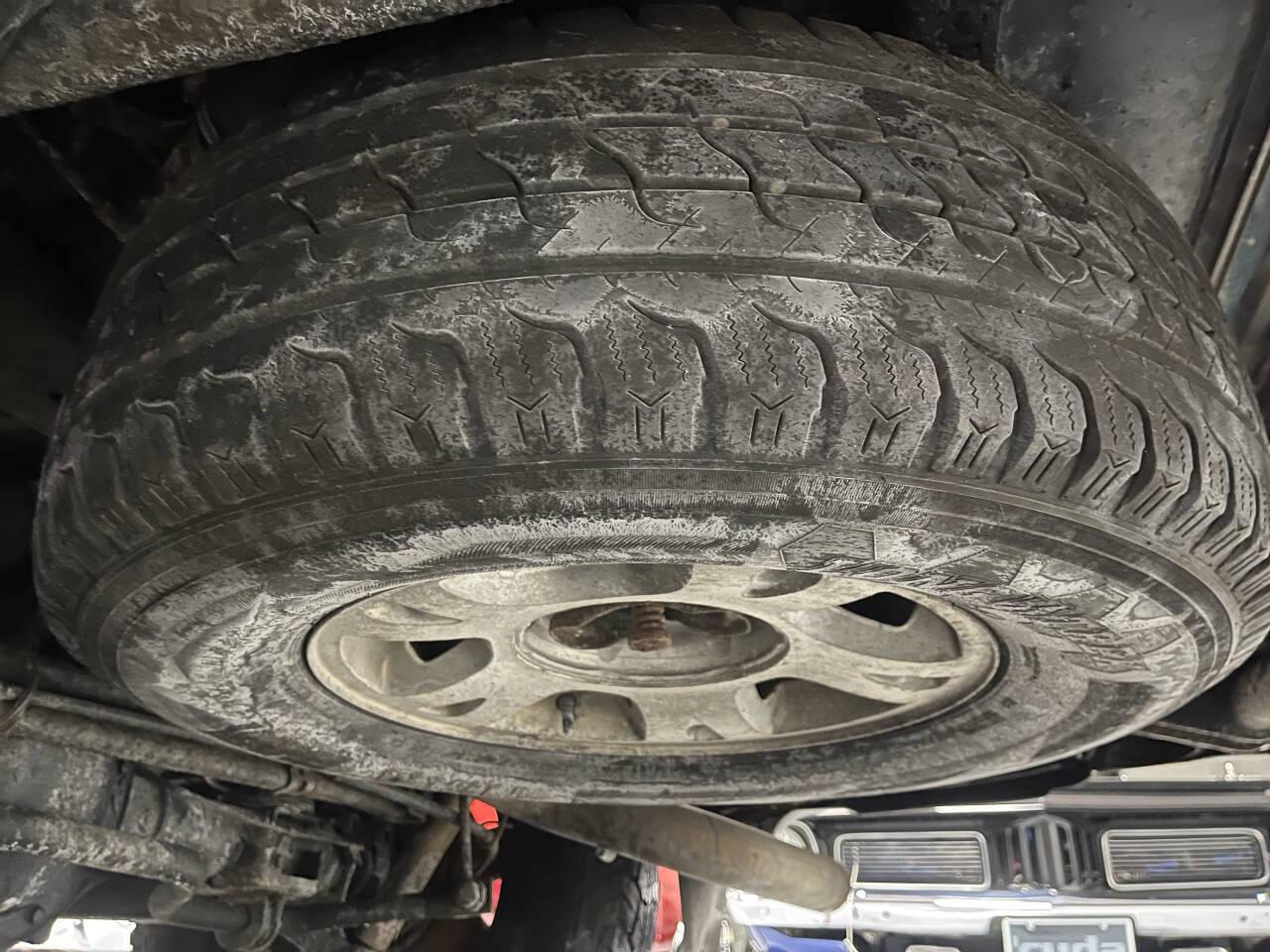 2002 Chevrolet Avalanche 73
