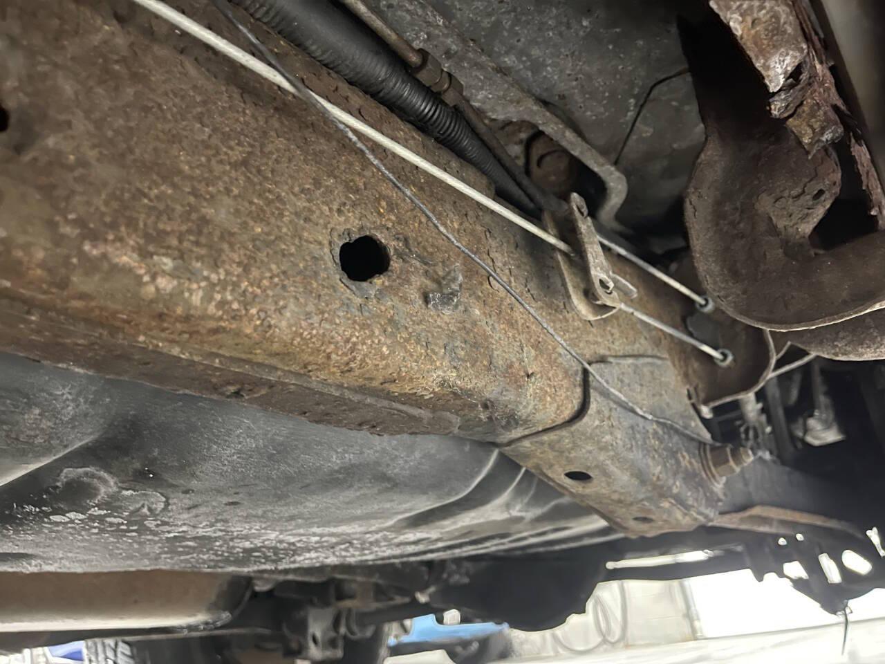 2002 Chevrolet Avalanche 81