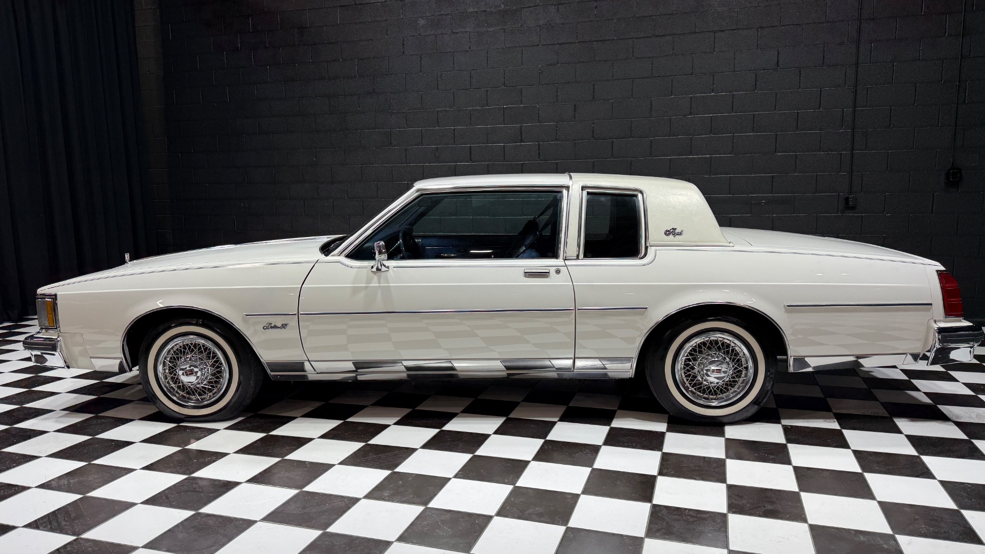 1982 Oldsmobile Delta Eighty-Eight Royale 16