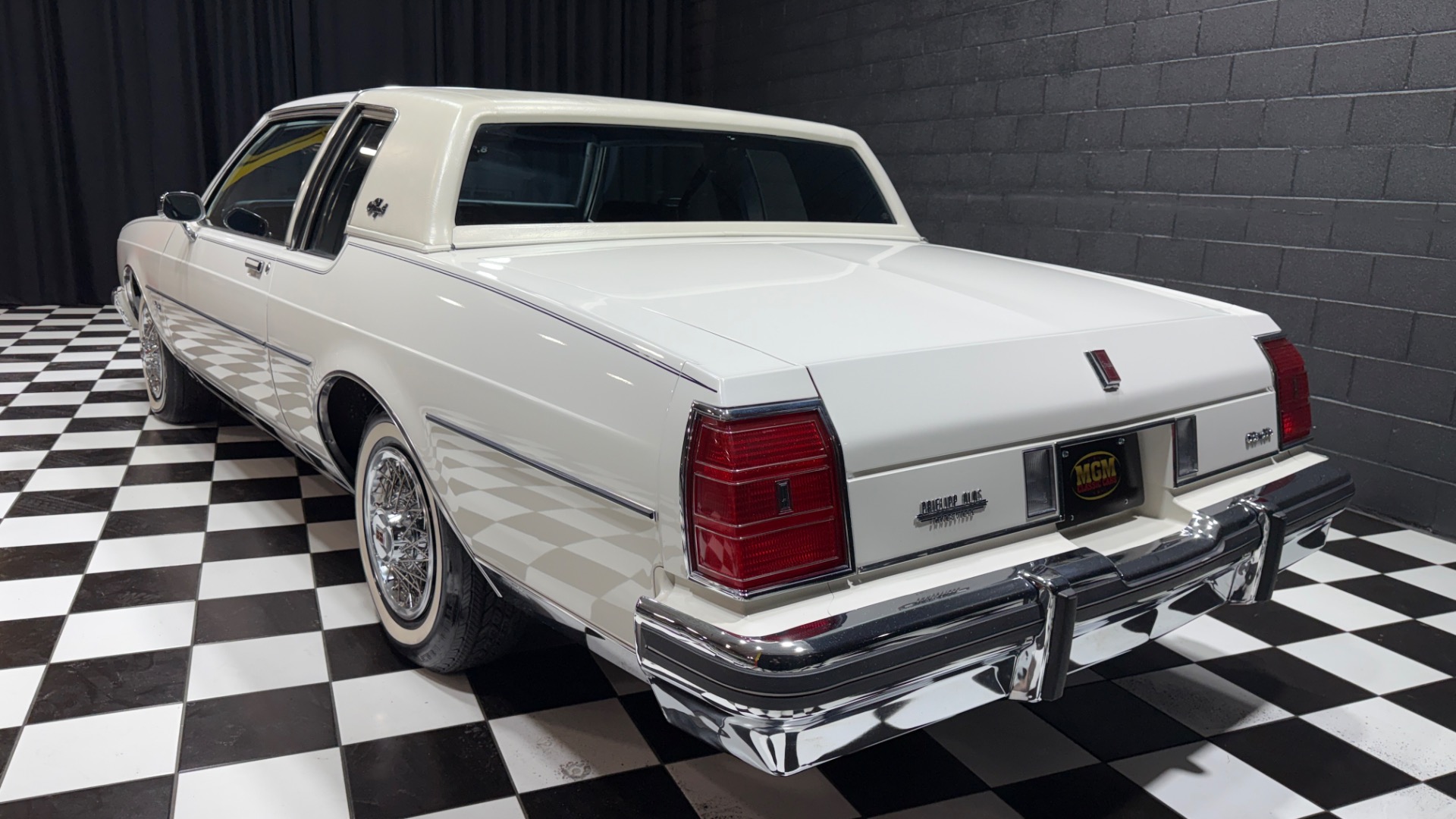 1982 Oldsmobile Delta Eighty-Eight Royale 18