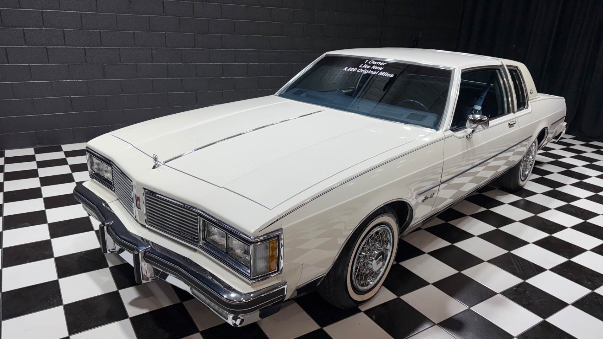 1982 Oldsmobile Delta Eighty-Eight Royale 25