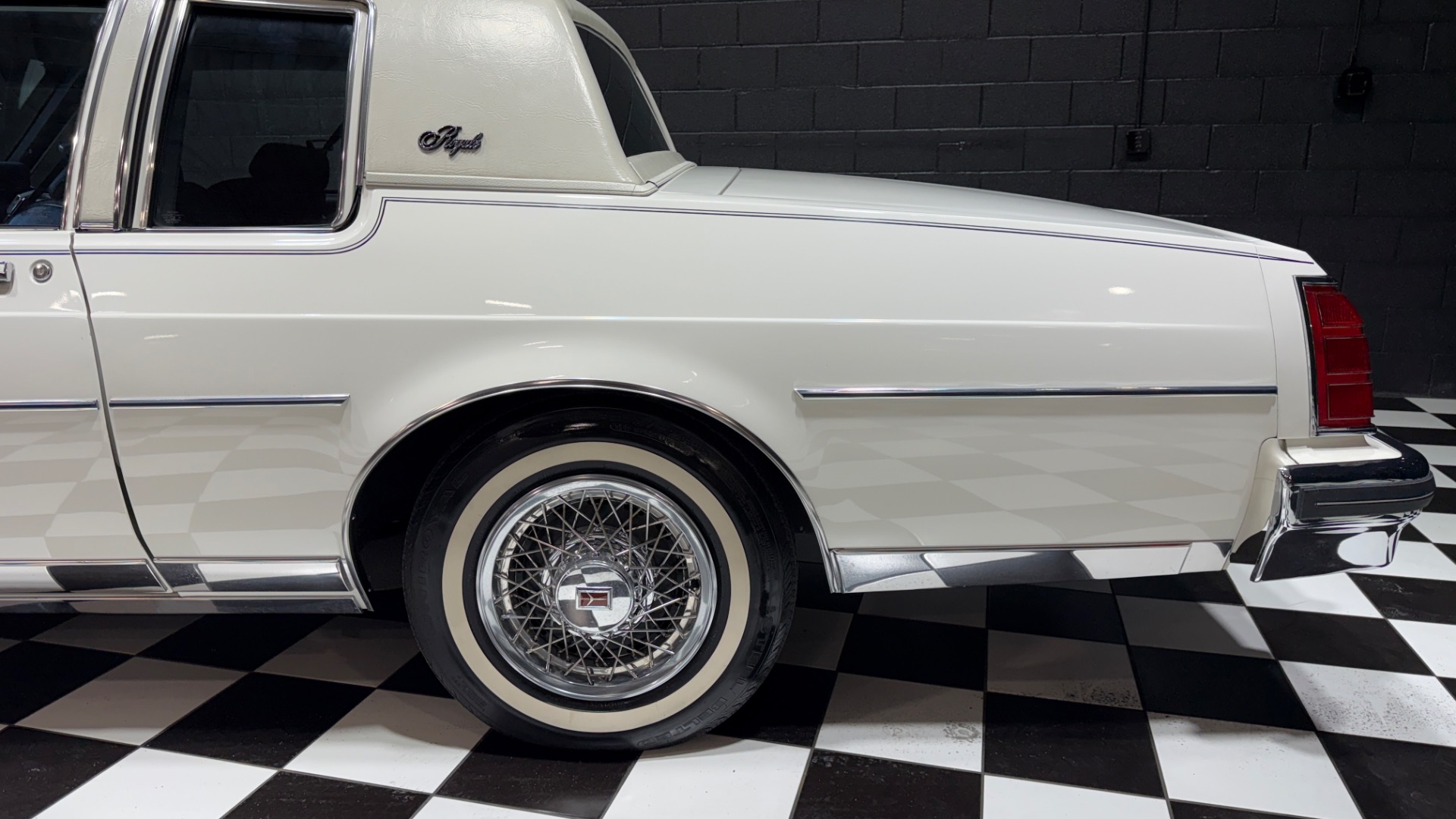 1982 Oldsmobile Delta Eighty-Eight Royale 31