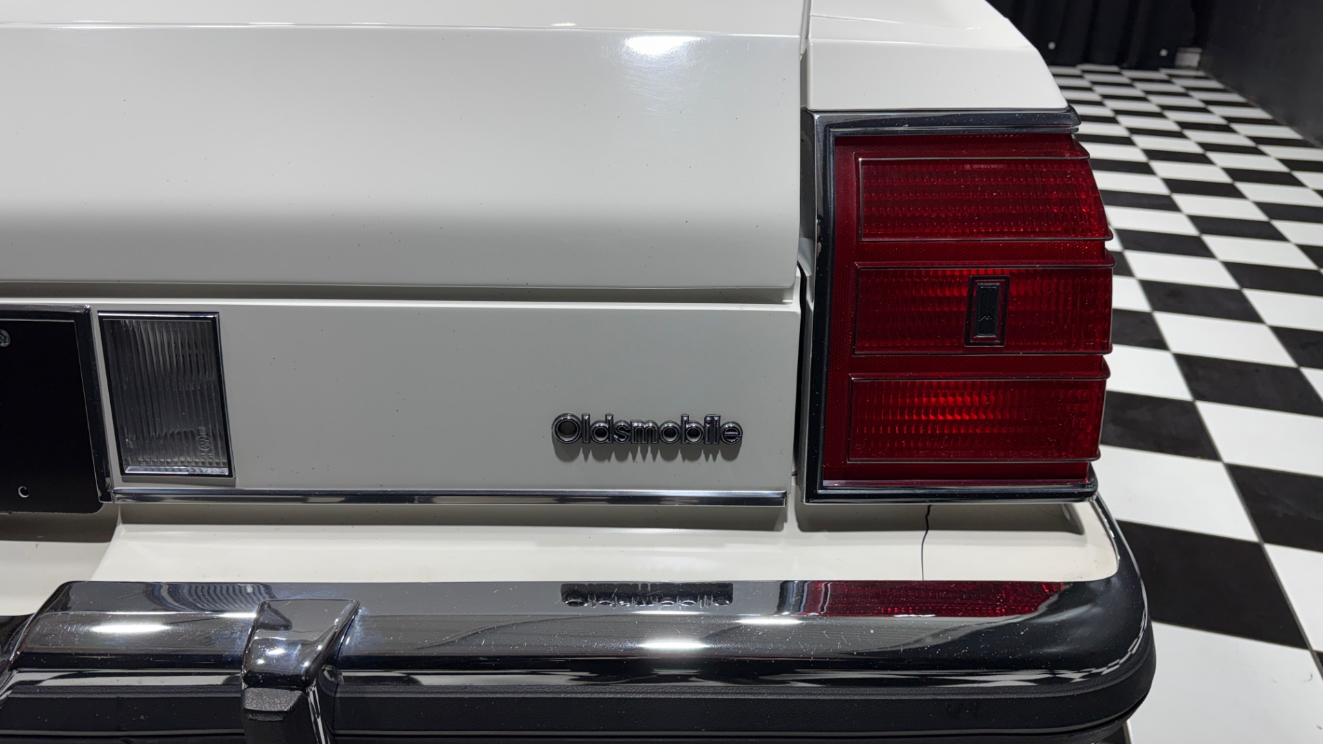 1982 Oldsmobile Delta Eighty-Eight Royale 34