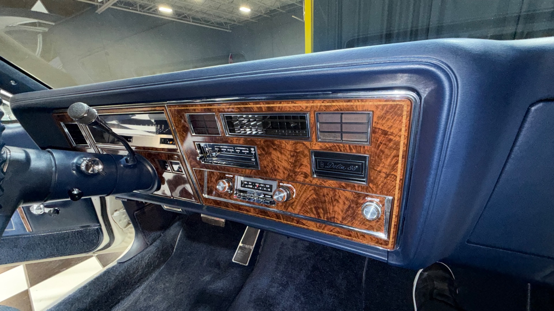 1982 Oldsmobile Delta Eighty-Eight Royale 70