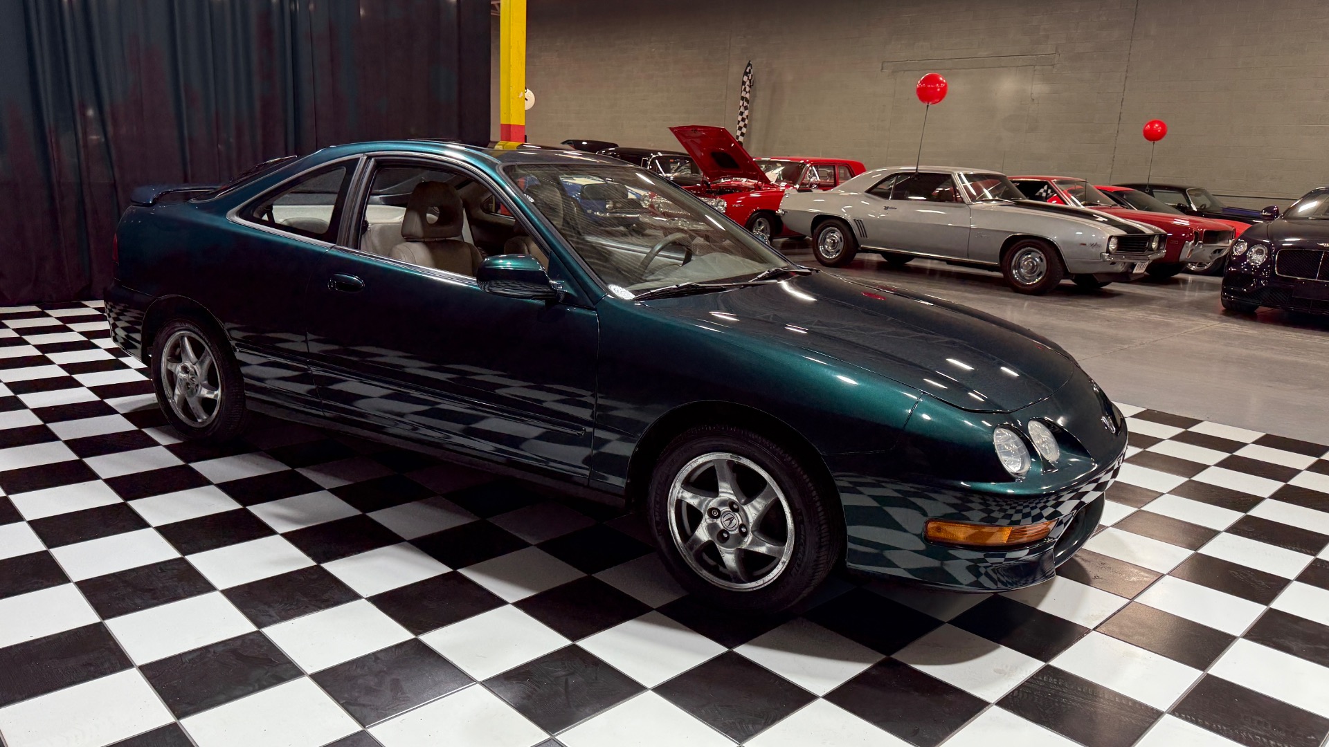 2000 Acura Integra 13