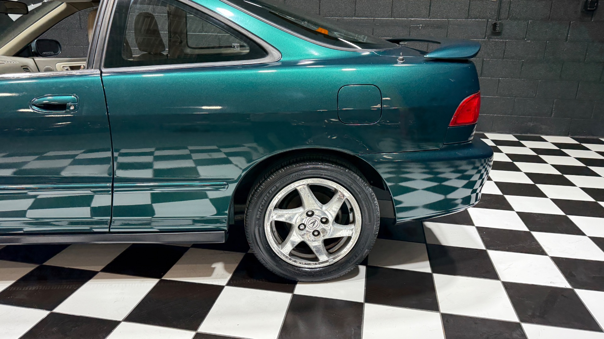 2000 Acura Integra 19