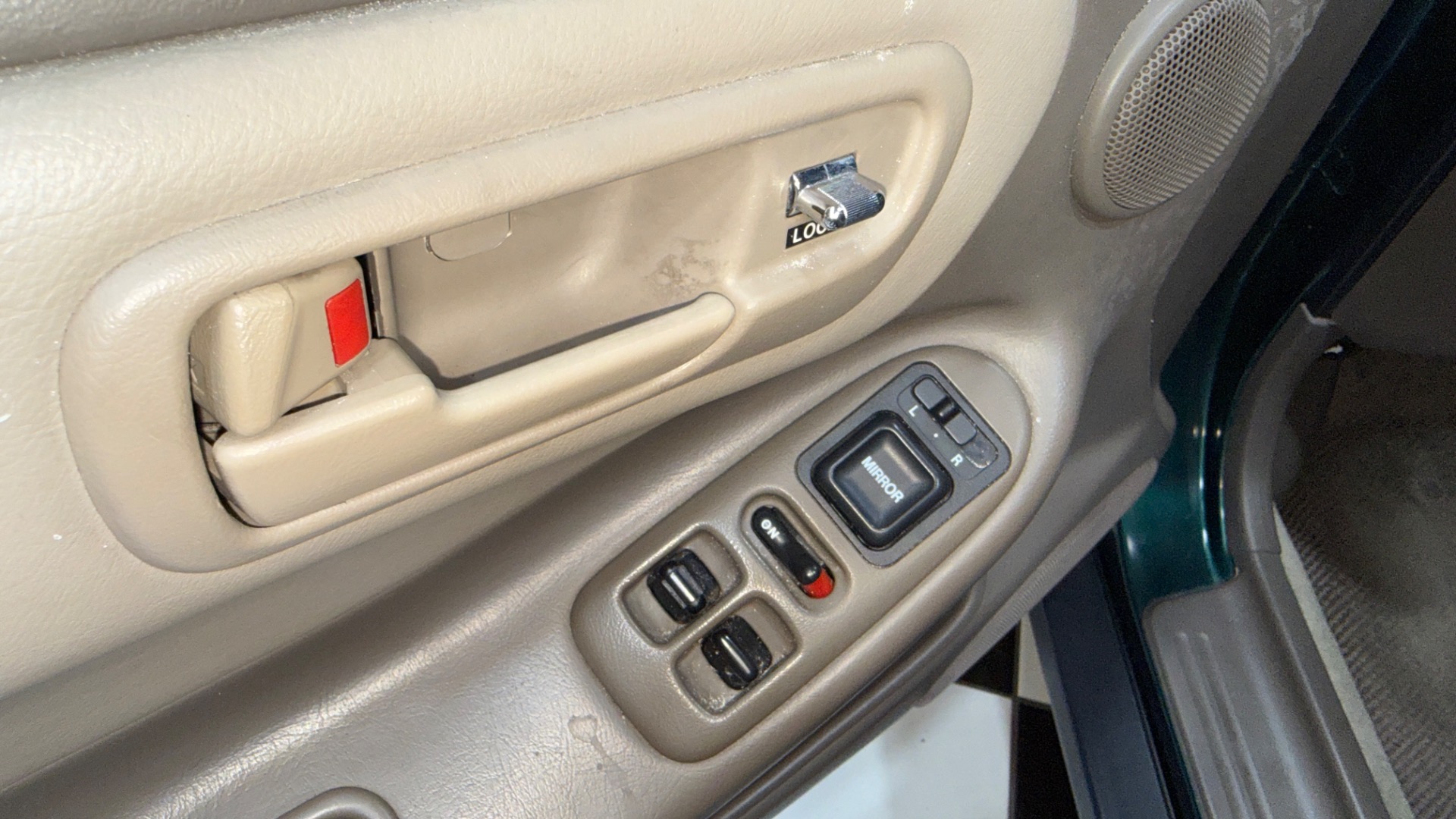 2000 Acura Integra 61