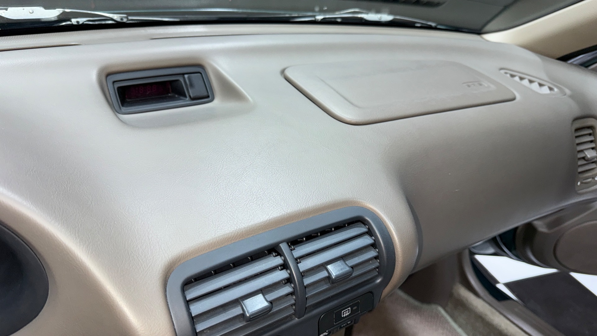 2000 Acura Integra 70
