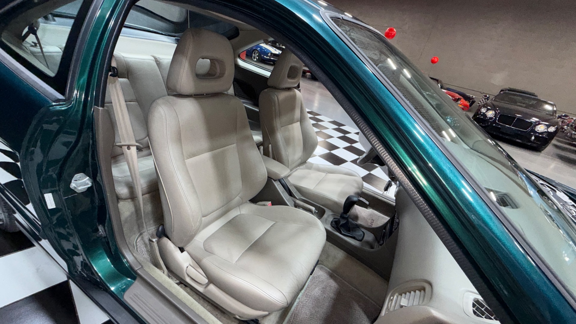 2000 Acura Integra 87