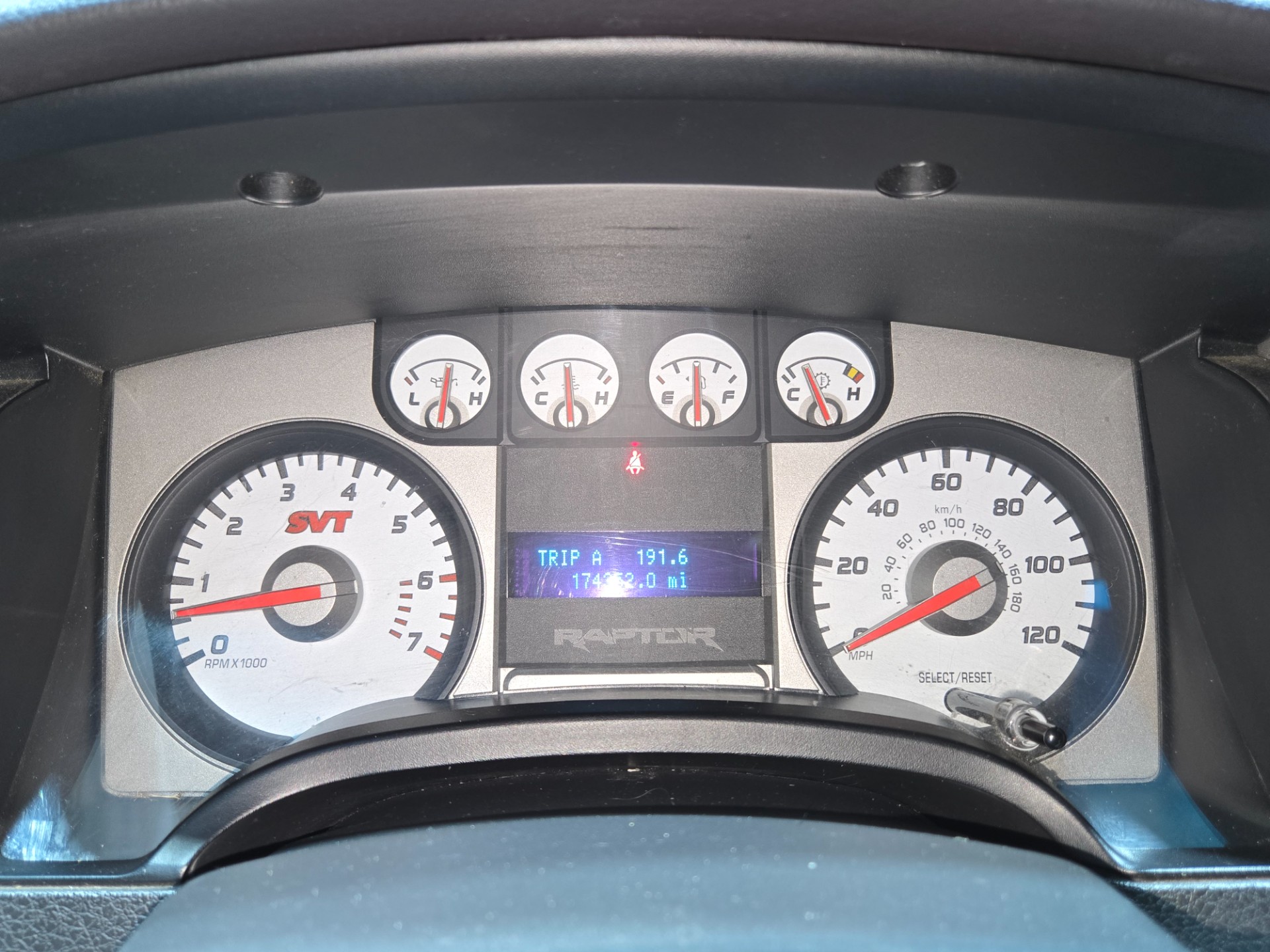 2010 Ford F-150 100