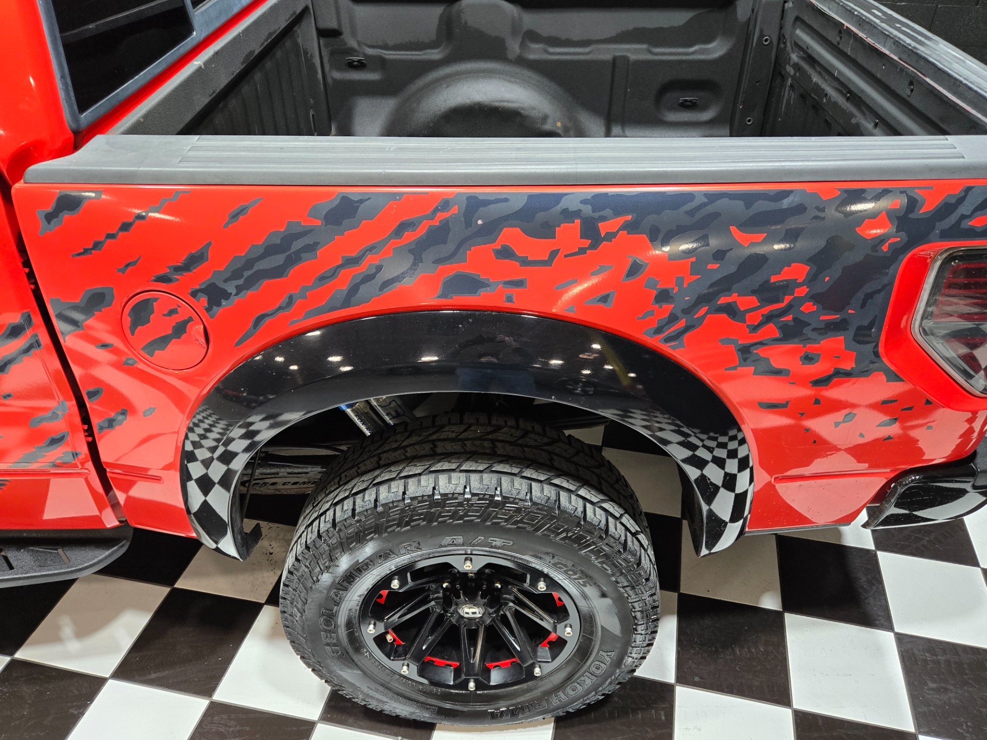 2010 Ford F-150 23