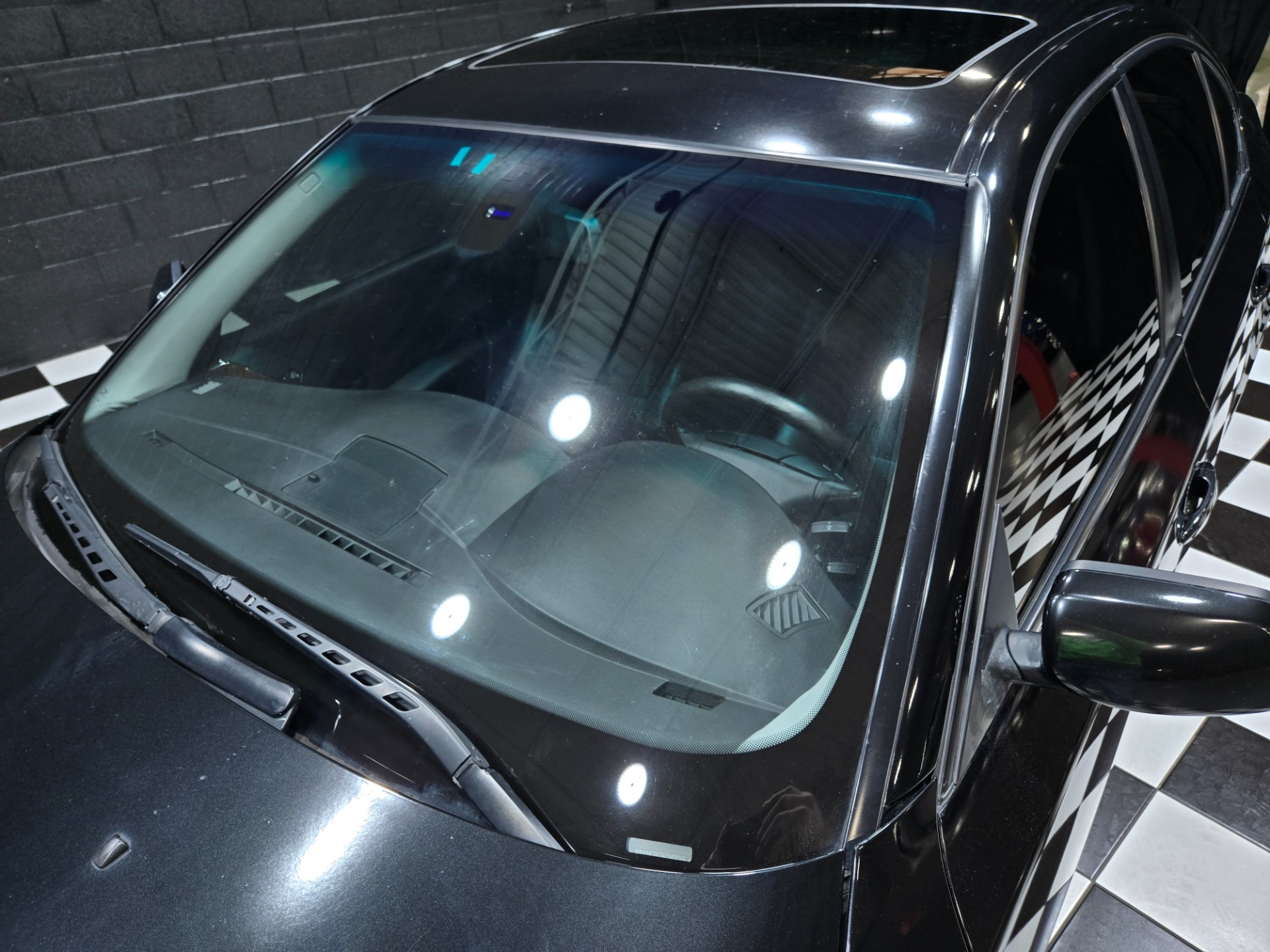 2006 BMW 5 Series 23