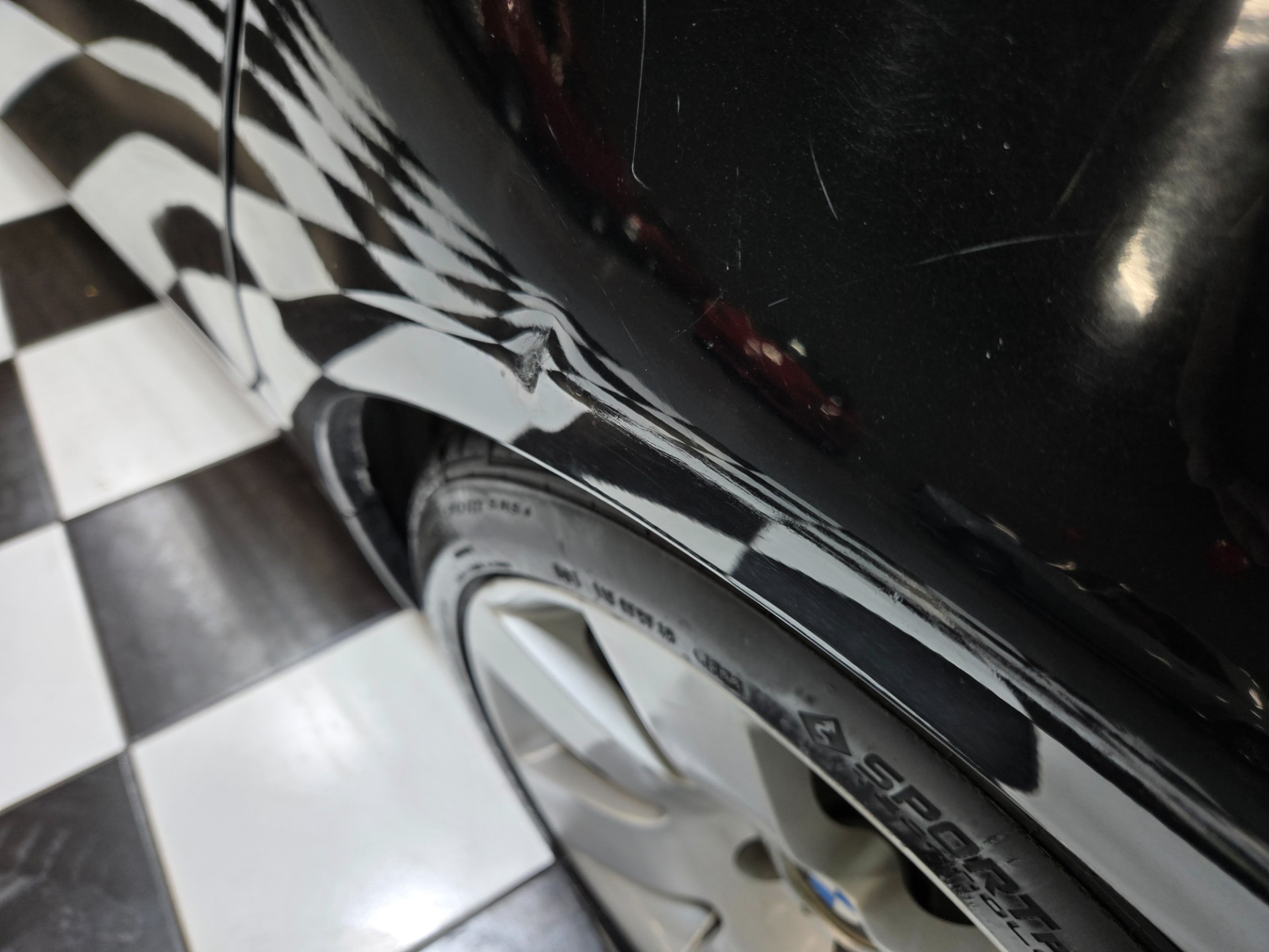 2006 BMW 5 Series 25