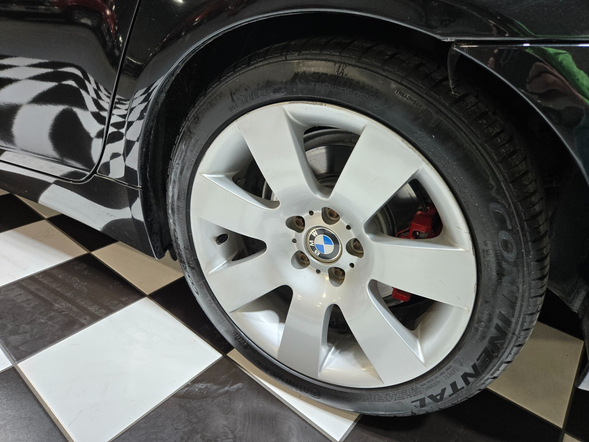 2006 BMW 5 Series 26