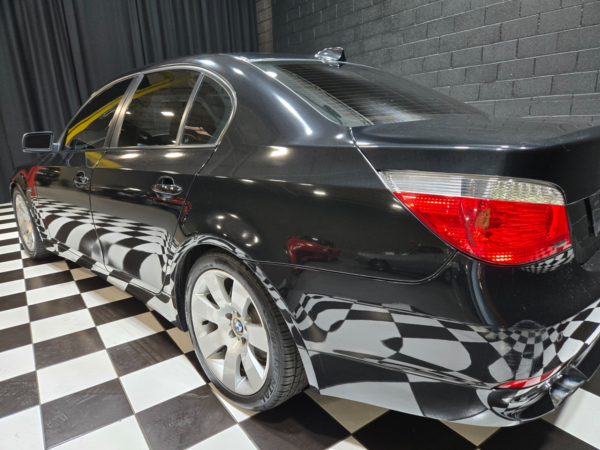 2006 BMW 5 Series 27