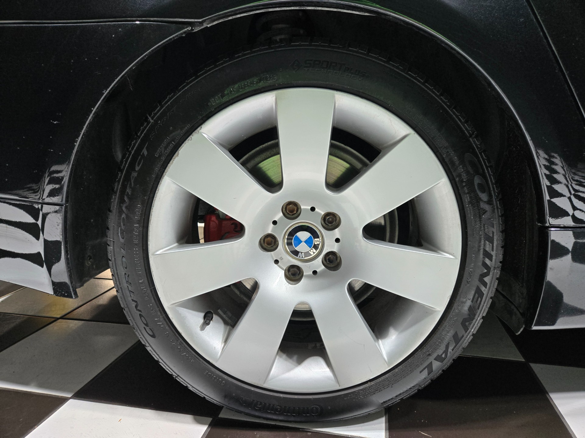 2006 BMW 5 Series 35