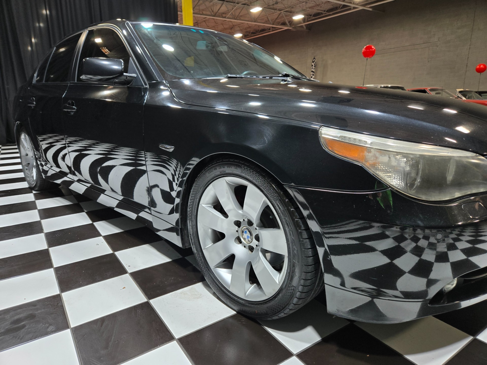 2006 BMW 5 Series 39
