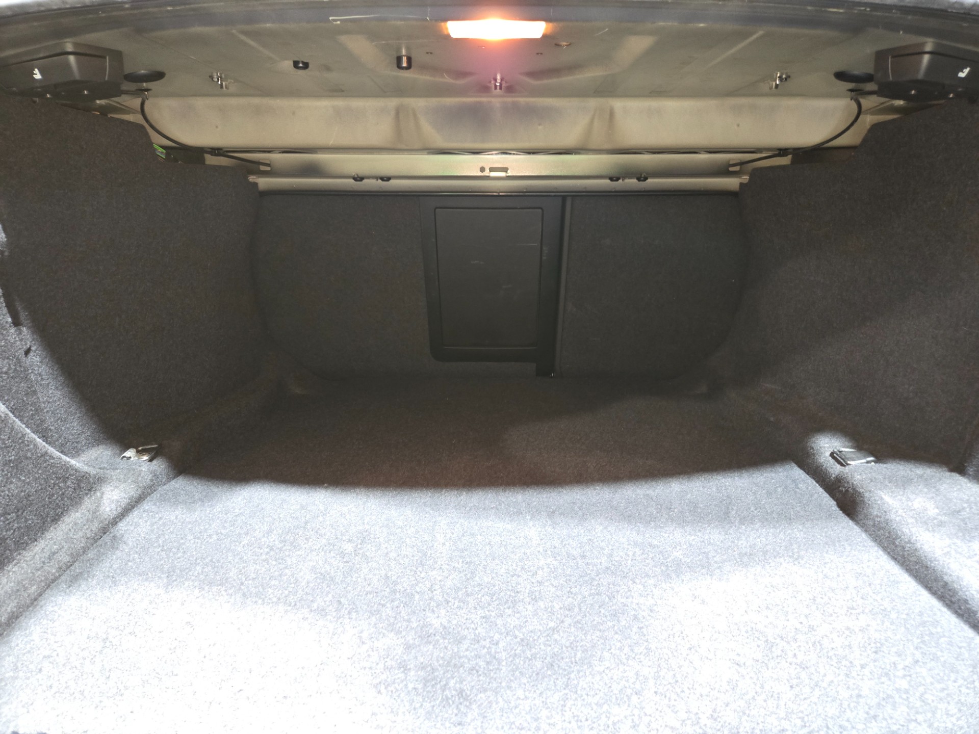 2006 BMW 5 Series 48