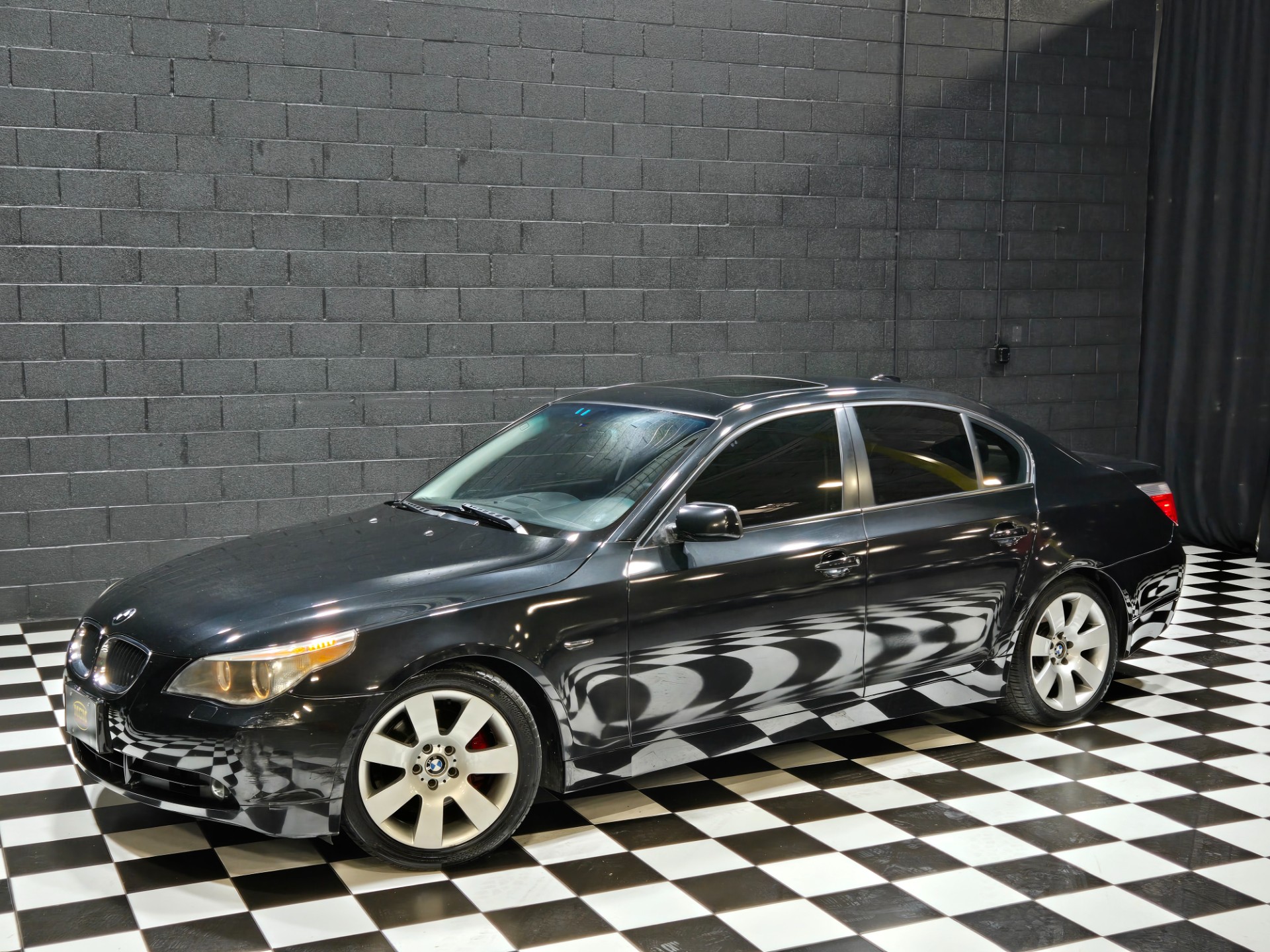 2006 BMW 5 Series 81